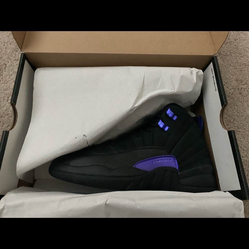 jordan 12 metallic court